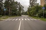 На улицах Союзная, Сосновая и Садовая механизированным способом нанесут более 5 километров дорожной разметки
