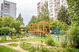 В 31 дворе Одинцовского района идут работы по благоустройству