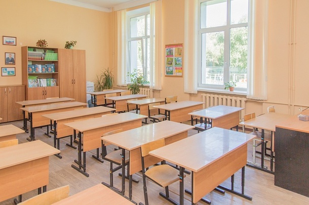 Программа по текущему ремонту образовательных учреждений Одинцовского района выполнена на 50 процентов, Август