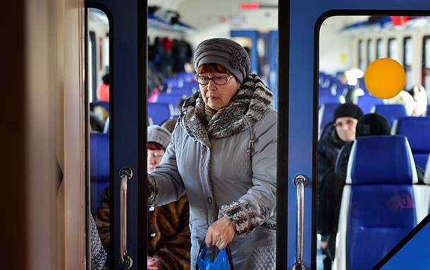 Вступил в силу льготный проезд для пенсионеров Московской области в поездах пригородного ж/д сообщения, 2018