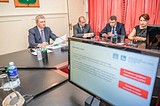 Андрей Иванов поручил подготовить дорожную карту по ямочному ремонту в Лесном городке