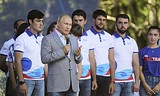 Глава государства: Необходимо помогать развитию студенческих спортивных клубов России