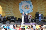 Оксана Пушкина и Лариса Лазутина поздравили жителей Одинцово с Днем города