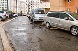 Андрей Иванов поручил повторно проверить ямы во дворах Одинцово