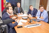 Андрей Иванов поручил очистить площадку ОКХиБ от мусора в течение суток