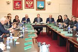 31 октября, в администрации Одинцовского района прошло очередное заседание Совета депутатов. Одним из главных вопросов повестки стало рассмотрение проекта решения Совета депутатов «О бюджете Одинцовского муниципального района Московской области на 2019 год и плановый период 2020 и 2021 годов» и о назначении публичных слушаний