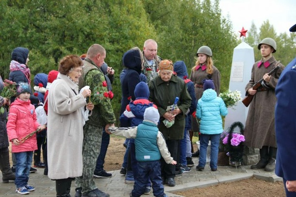 Мемориал памяти воинов 5-й армии Западного фронта открылся в деревне Брыкино, Октябрь