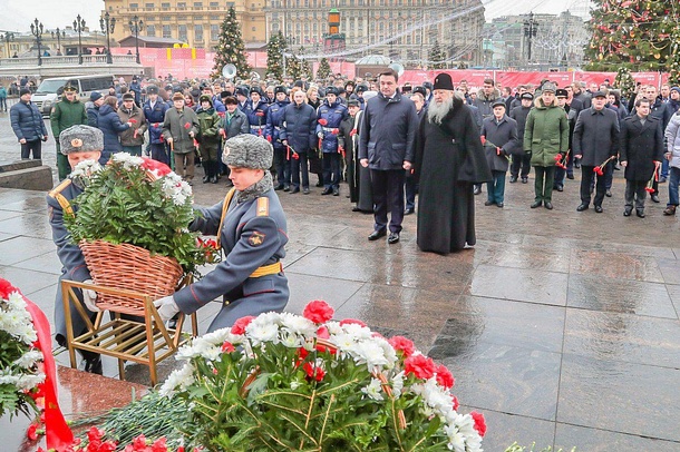 Андрей Иванов принял участие в церемонии возложения цветов к Могиле Неизвестного Солдата в Москве, Декабрь