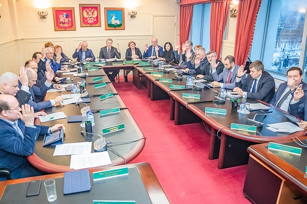Районный Совет депутатов утвердил 5 новых членов Молодежного парламента, Декабрь