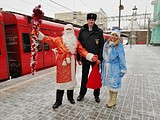 В рамках благотворительной Всероссийской акции «Полицейский Дед Мороз» транспортные полицейские ЛО МВД России на станции Москва- Белорусская провели профилактические рейды