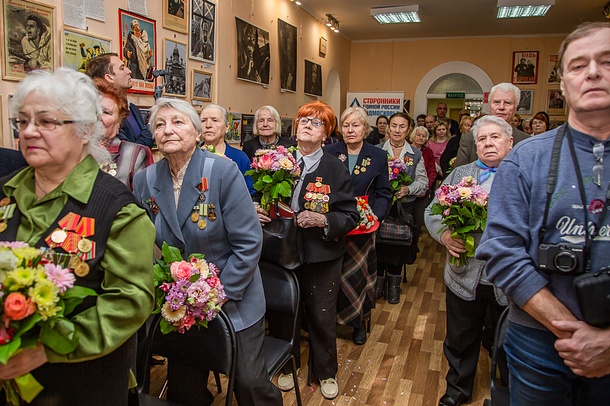 Одинцовские единороссы провели встречу с ветеранами-блокадниками, Январь