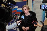 Депутат Мособлдумы от «Единой России» Лариса Лазутина проголосовала на участке в КСЦ «Мечта» в Одинцово