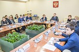12 февраля, в здании кампуса МГИМО прошло совещание главы Одинцовского района по теме здравоохранения. На встречи присутствовали чиновники территориального управления Минздрава Московской области, администрации Одинцовского района, главные врачи медицинских учреждений района и депутат, зампред Московской областной думы Лариса Евгеньевна Лазутина