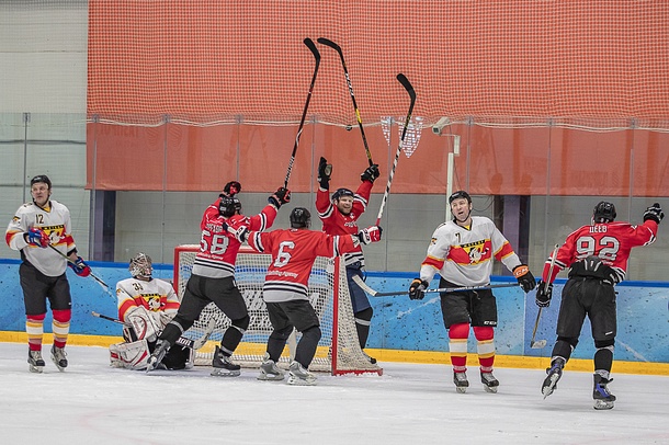 23 февраля, в Ледовом дворце «Армада» прошли заключительные матчи 13-го хоккейного VIP-турнира «Кубок Вызова», Февраль