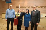 29 марта, в доме Правительства Московской области состоялось вручение ключей дольщикам жилого комплекса «Изумрудная долина». Правами были обеспечены 52 человека