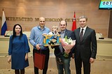 29 марта, в доме Правительства Московской области состоялось вручение ключей дольщикам жилого комплекса «Изумрудная долина». Правами были обеспечены 52 человека