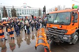 Фото: Андрей Иванов дал старт весеннему параду коммунальной техники