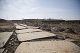 Фото: Стихийная свалка вдоль Рублевского проезда села Ромашково будет ликвидирована в течение двух дней
