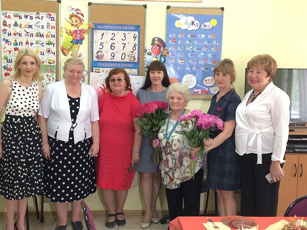 С 85-летним юбилеем поздравили экс-директора Дома пионеров в Одинцово, Май