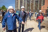Андрей Иванов посетил строящуюся школу в Новой Трехгорке