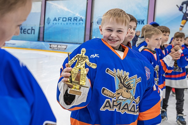 Хоккейный клуб «Армада» завершил сезон с двумя бронзовыми медалями, Хоккейный клуб «Армада» завершил сезон с двумя бронзовыми медалями