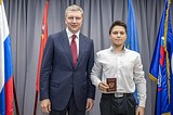 Фото: 20 июня, глава Одинцовского городского округа Андрей Иванов вручил первые паспорта еще 14 юным жителям муниципалитета