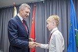 Фото: 20 июня, глава Одинцовского городского округа Андрей Иванов вручил первые паспорта еще 14 юным жителям муниципалитета