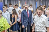 Фото: 20 июня, глава Одинцовского городского округа Андрей Иванов вручил первые паспорта еще 14 юным жителям муниципалитета
