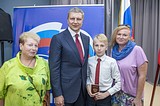 Фото: 20 июня, глава Одинцовского городского округа Андрей Иванов вручил первые паспорта еще 14 юным жителям муниципалитета