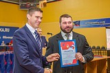В рамках партийного проекта «Историческая память» Одинцовские сторонники «Единой России» поздравили спортивный клуб РВСН с юбилеем