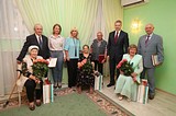Андрей Иванов и Оксана Пушкина поздравили юбиляров семейной жизни из Звенигорода