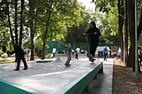 Роман Терюшков и Андрей Иванов открыли скейт-парк в Звенигороде