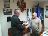 В рамках личного приема Одинцовские единороссы вручили своему земляку медаль «30 лет вывода советских войск из Афганистана»