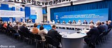 Медведев сообщил о дополнительном финансировании регионов на школьные автобусы и «скорые» в объеме до 10 млрд рублей