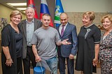 Лариса Лазутина приняла участие в торжественной церемонии вручения ключей воспитаннику Одинцовского детского дома