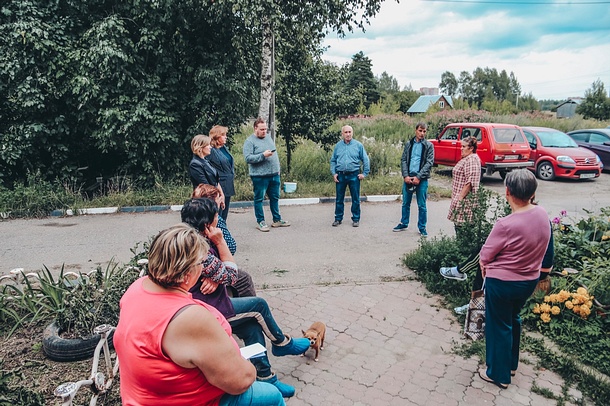 Партийцы держат на контроле ситуацию с перебоями водоснабжения в деревне Кобяково, Август