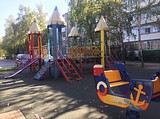 Единороссы приняли участие в открытии обновленной детской площадки в Звенигороде