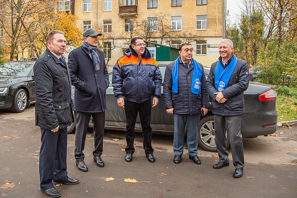Дмитрий Голубков проверил ход капитального ремонта в домах Одинцово, Октябрь