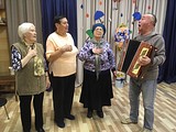 Бесплатные занятия и автобусные экскурсии пользуются популярностью у членов клуба «Активное долголетие»