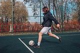 В рамках «Детского спорта» партийцы проконтролировали модернизацию спортплощадки в Голицыно