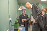 Дмитрий Голубков проверил реализацию наказов избирателей в школе Горки-10