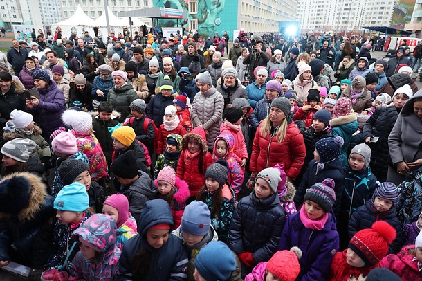 Более 1000 человек приняли участие в праздновании Дня народного единства в Одинцово, Ноябрь