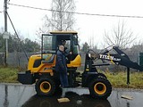 В Звенигороде очищать дороги от снега будут с помощью фронтального погрузчика