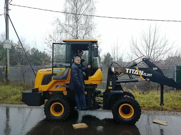 В Звенигороде очищать дороги от снега будут с помощью фронтального погрузчика, Ноябрь