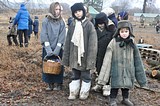 Более 250 человек приняли участие в исторической реконструкции «Рассвет Победы»