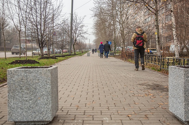 Парковка в текст 2, В Одинцово по просьбам жителей ликвидирована стихийная парковка на тротуаре