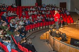 Встреча с президентом экспедиционного центра «Арктика» Владимиром Чуковым прошла в Одинцовской лингвистической гимназии