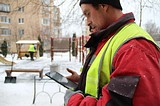 В Одинцовском округе на уборку снега вышло более 200 дворников