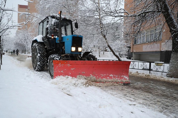 Одинцовские партийцы держат на контроле процесс уборки снега с дорог городского округа, Январь