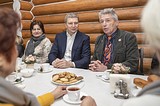 Секретарь одинцовского отделения партии провел встречу с участниками клуба «Активное Долголетие»